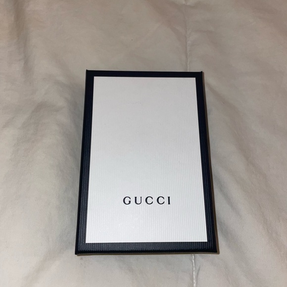 Small Gucci box - Picture 1 of 3